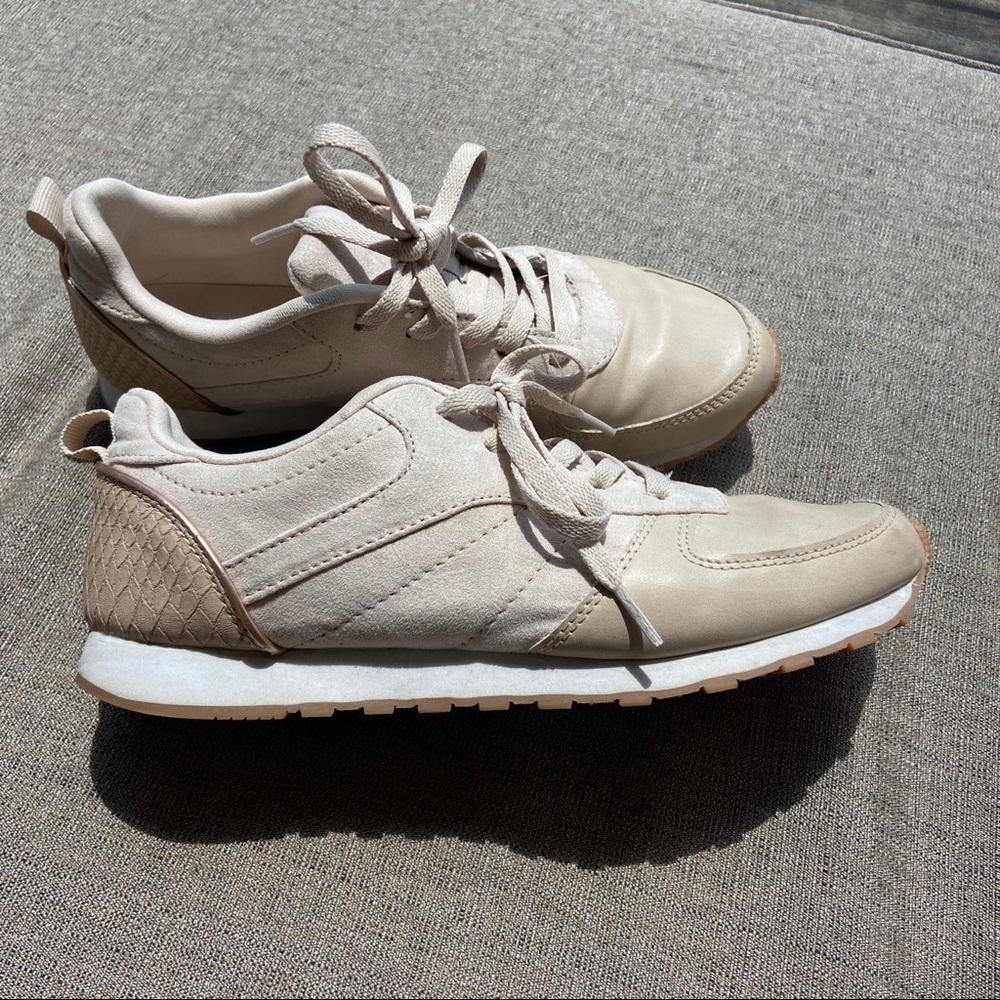 Cream colored Primark sneakers
